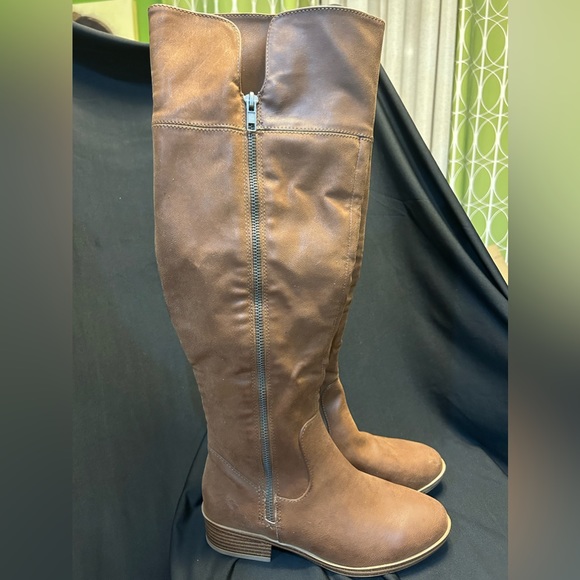 Mia Women's Carsyn Tall Boot size 5 New - Picture 5 of 9